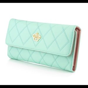 NWT women’s plaid wallet